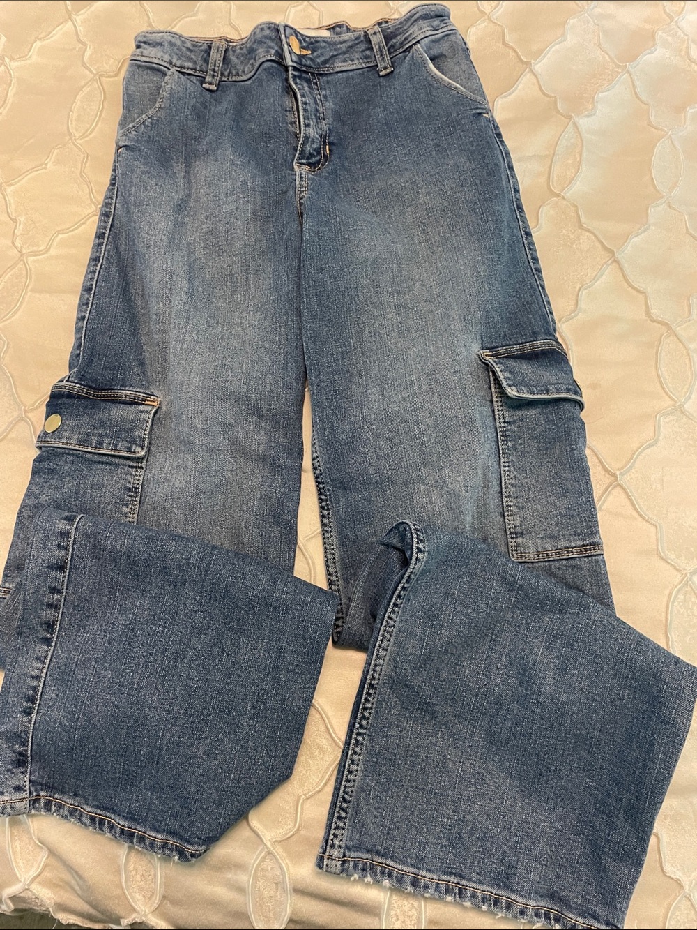 abercrombie kids medium blue denim cargo jeans